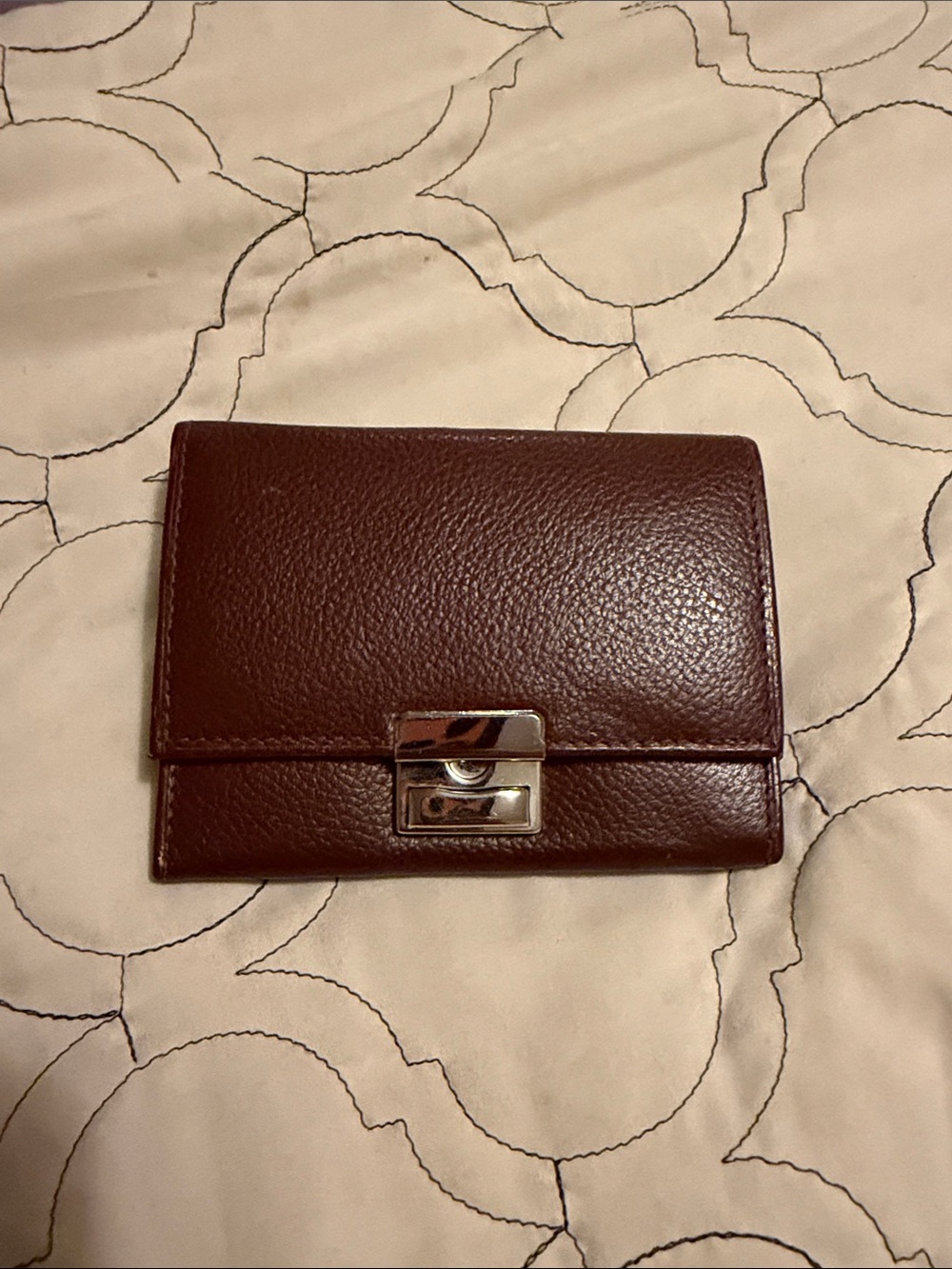 Vera Pelle Burgundy Leather Wallet with Silver Hardware